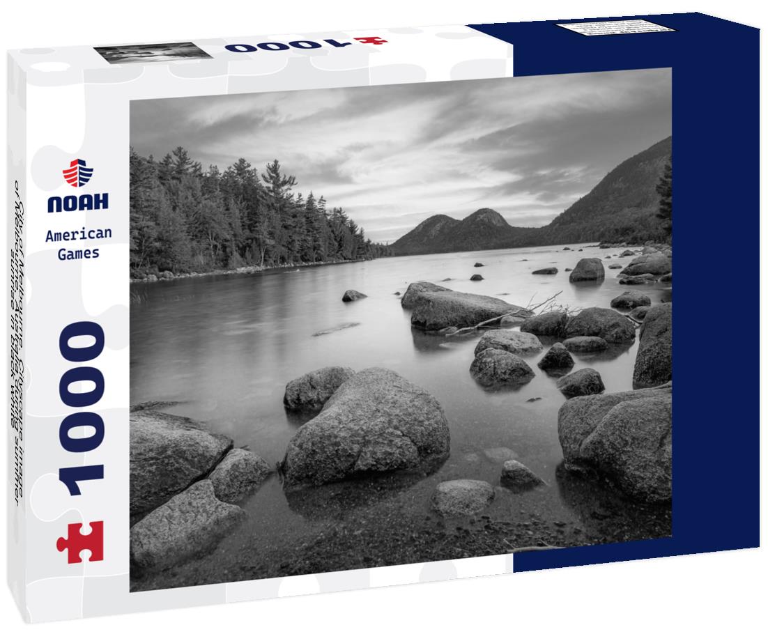 Noah Jigsaw Puzzle City of Melbourne. Cityscape image of Melbourne, Australia during summer sunrise in black white 1000 pieces