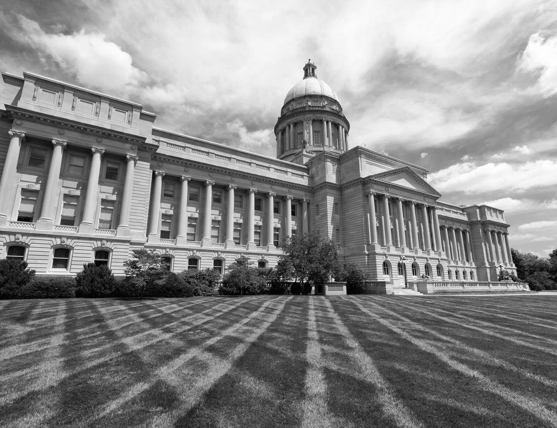 Noah Jigsaw Puzzle Macon, Georgia, USA historic downtown skyline at dusk in black white 1000 pieces
