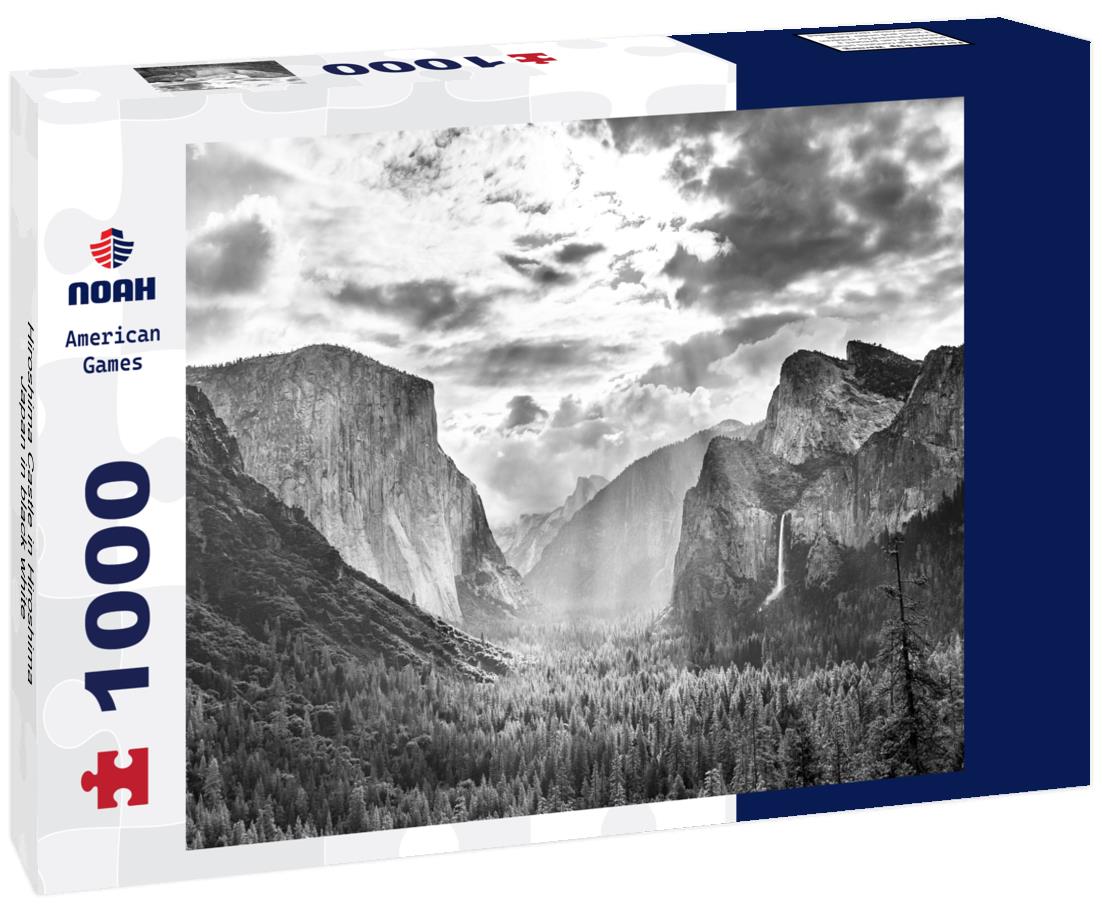 Noah Jigsaw Puzzle Hiroshima Castle in Hiroshima, Japan in black white 1000 pieces