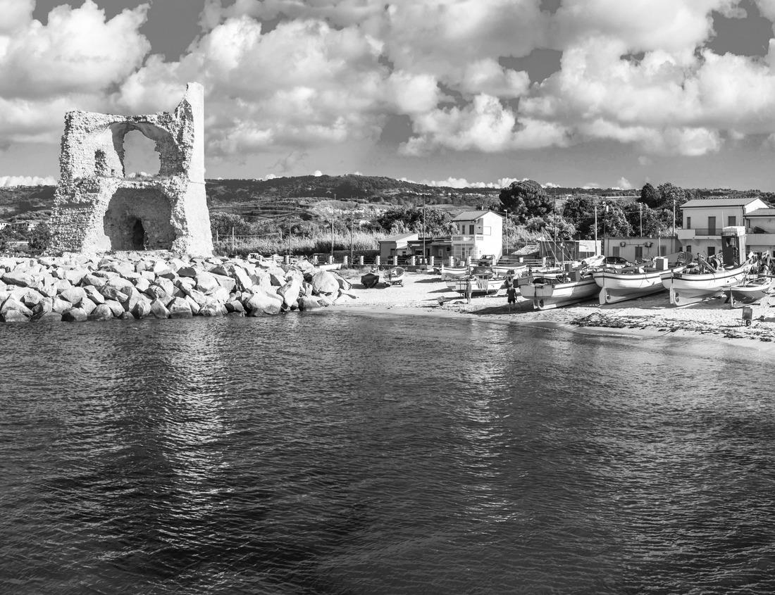 Noah Jigsaw Puzzle Albany, New York, USA city skyline at twilight in black white 1000 pieces