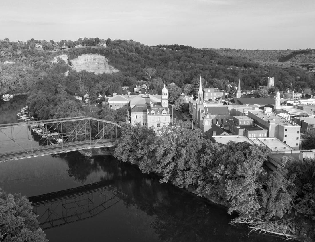 Noah Jigsaw Puzzle Central Square of Katowice, Poland in a dramatic sunset in black white 1000 pieces