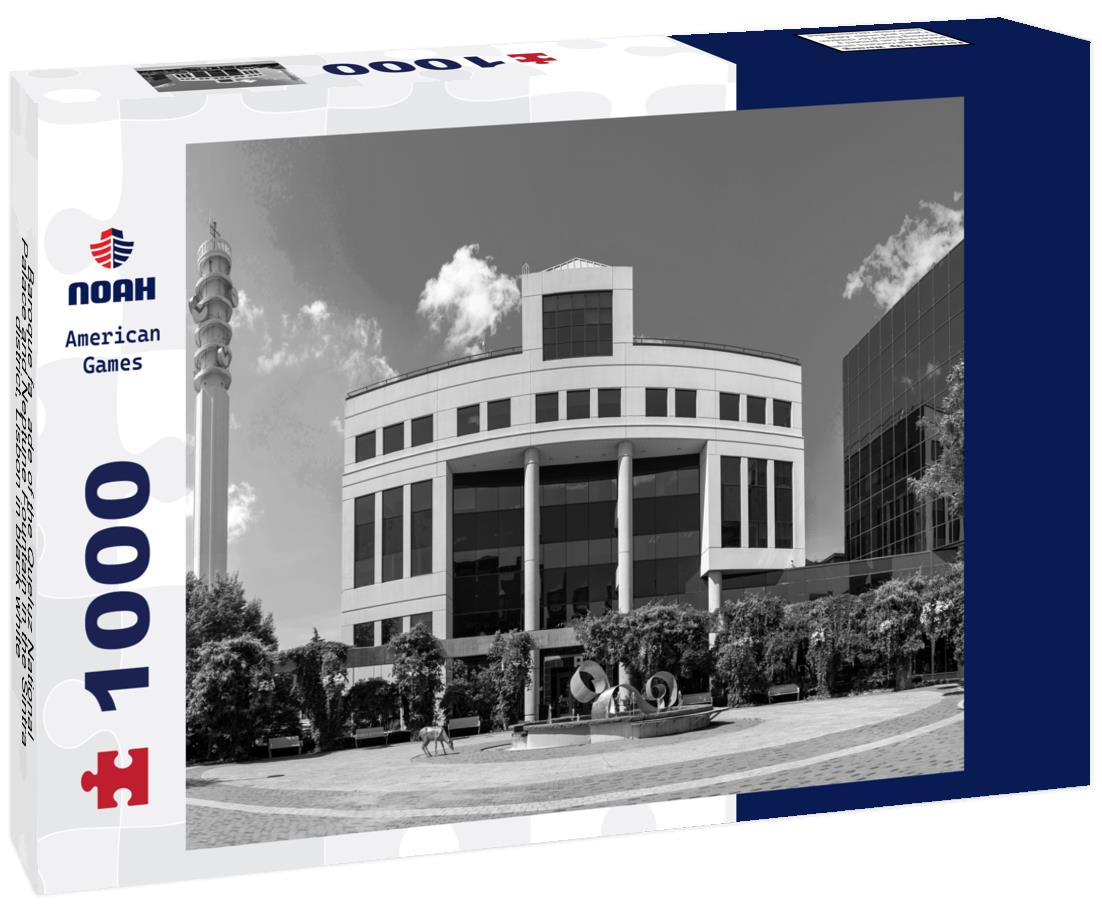 Noah Jigsaw Puzzle Baroque façade of the Queluz National Palace and Neptune Fountain in the Sintra district, Lisbon in black white 1000 pieces