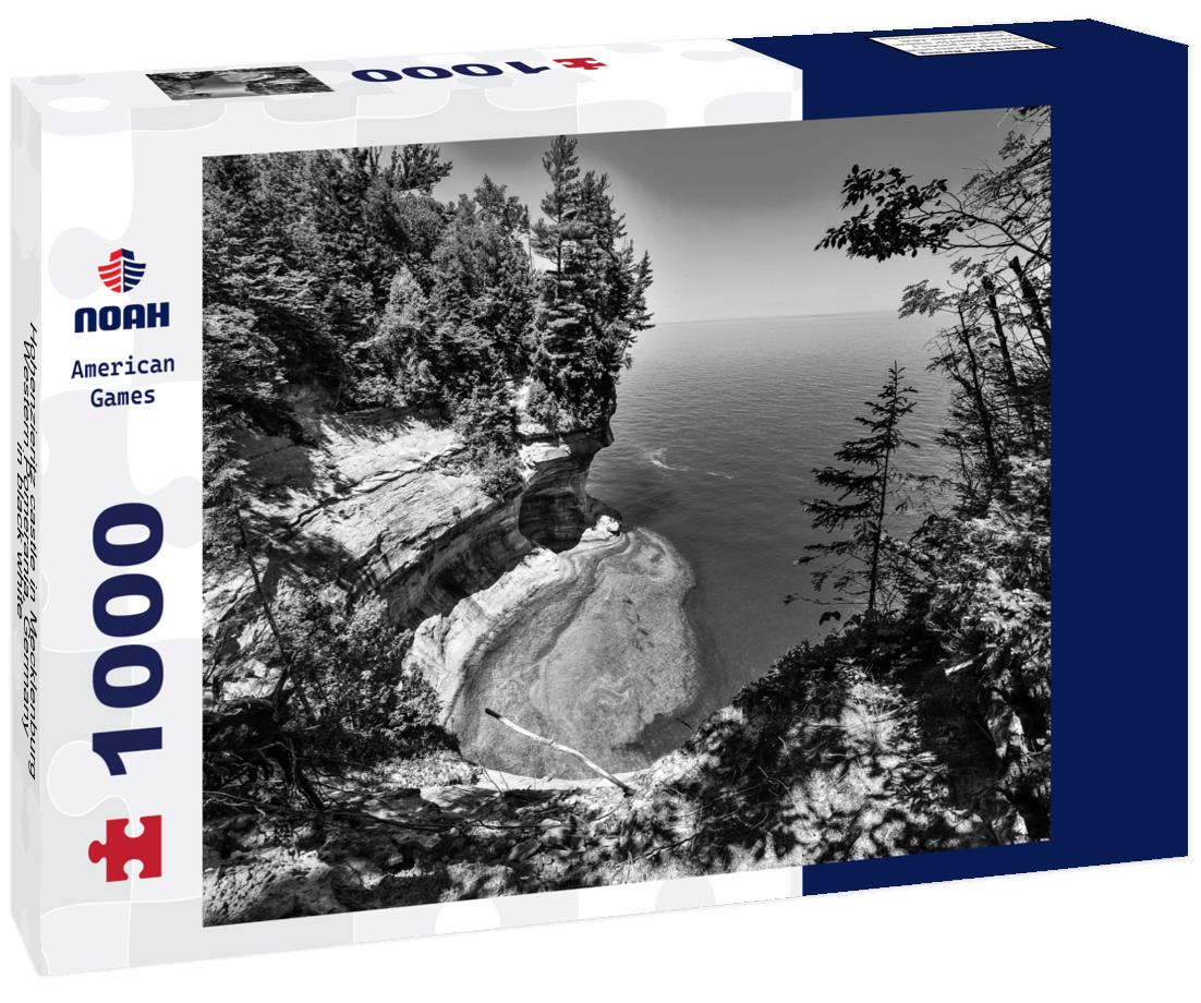 Noah Jigsaw Puzzle Hohenzieritz castle in Mecklenburg-Western Pomerania, Germany in black white 1000 pieces