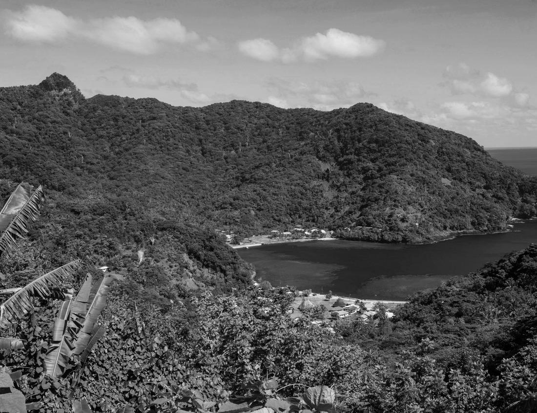 Noah Jigsaw Puzzle Bagan, Myanmar temples in the Archaeological Zone in black white 1000 pieces
