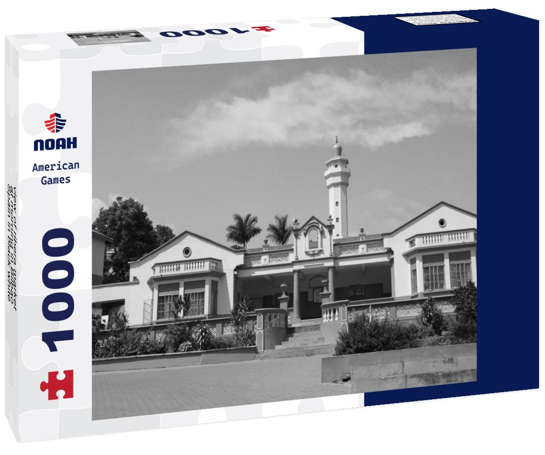 Noah Jigsaw Puzzle view of ribera market at morning in Bilbao, Spain in black white 1000 pieces