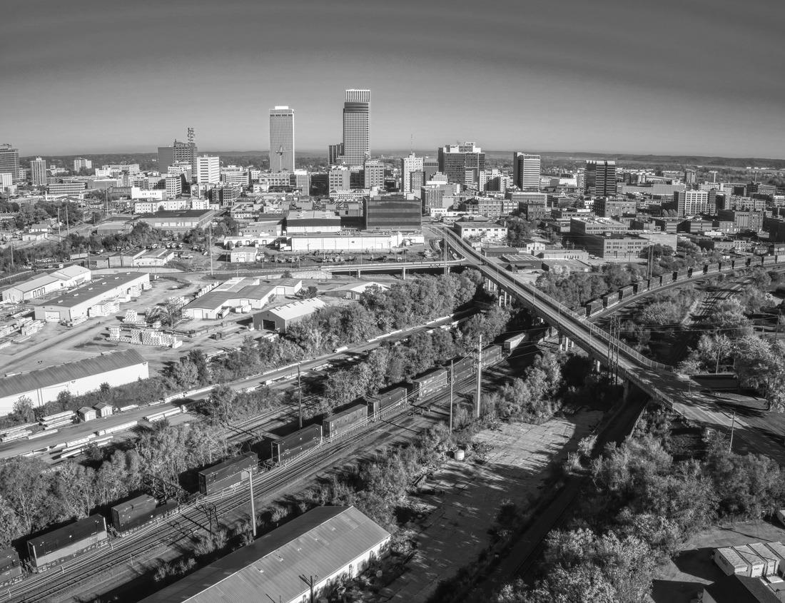 Noah Jigsaw Puzzle Boston, Massachusetts, USA skyline with bridges and highways at dusk in black white 1000 pieces
