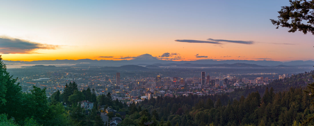 Portland, Oregon, USA skyline at dawn with Mt. Hood in the distance at dawn 2000pc Panoramic Puzzle