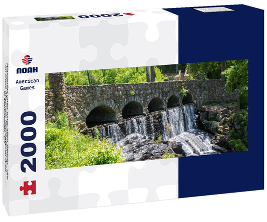 Noah Jigsaw Puzzle Wasserfall unter einer alten Steinbrücke im Case Mountain Recreational Area in Manchester, CT panorama 2000 pieces