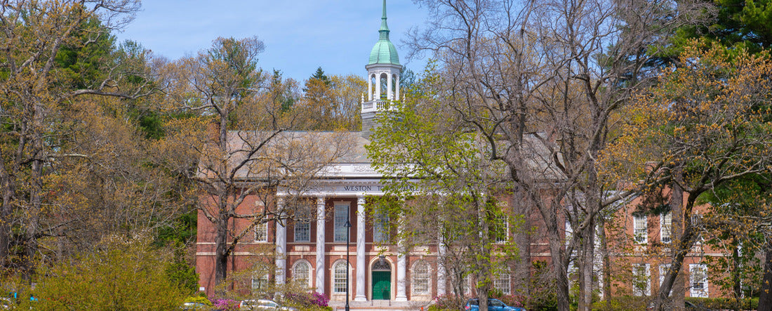 Weston Town Hall at Lanson Park in spring in historic town center of Weston, Massachusetts MA, USA 2000pc Panoramic Puzzle
