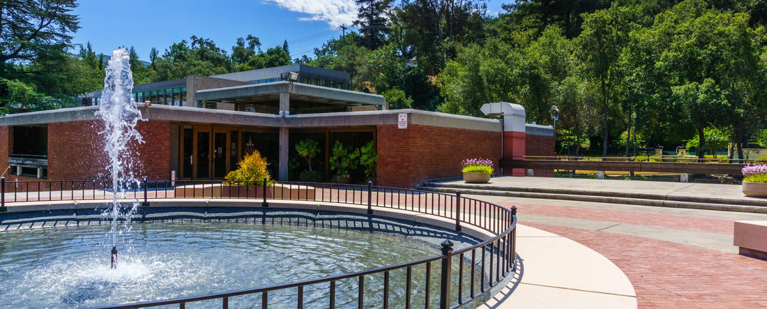 Water fountain in Los Gatos Civic Center; the Town Hall building visible in the background; south San Francisco bay area, California 2000pc Panoramic Puzzle