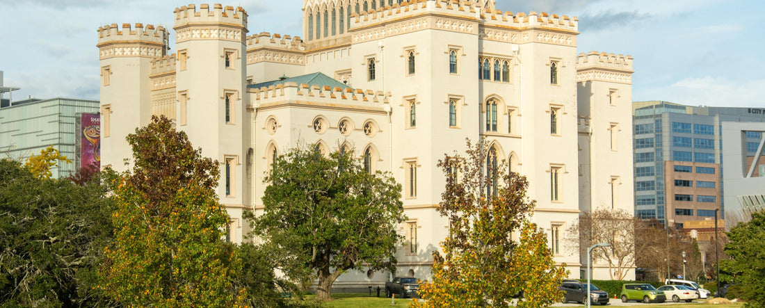 The 19th century castle-like Gothic Revival style Old Louisiana State Capitol 2000pc Panoramic Puzzle