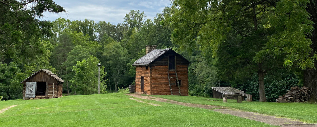 Slave cabin at Booker T. Washington National Monument in rural Virginia 2000pc Panoramic Puzzle