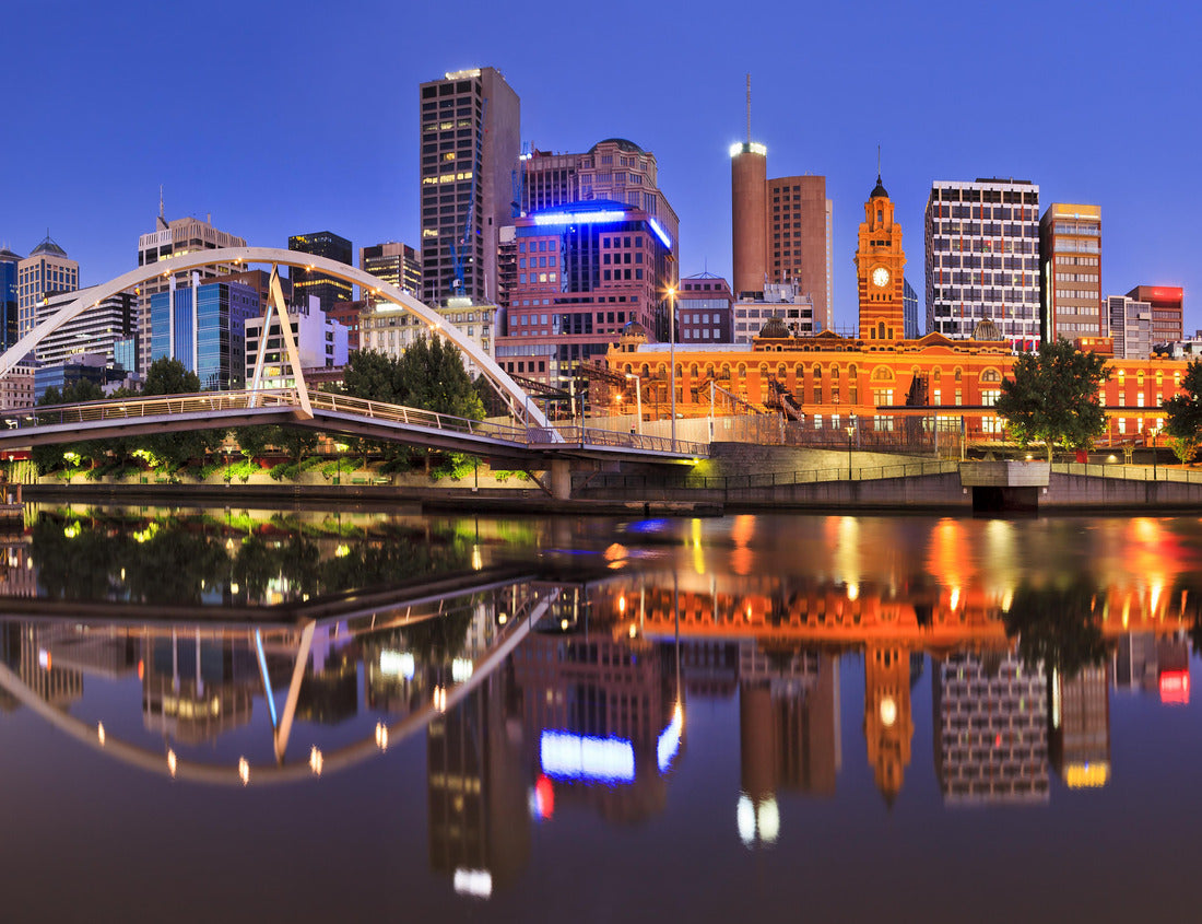 Noah Jigsaw Puzzle Melbourne CBD cityline at sunrise reflecting bright city illumination lights in still yarra river waters 1000 pieces