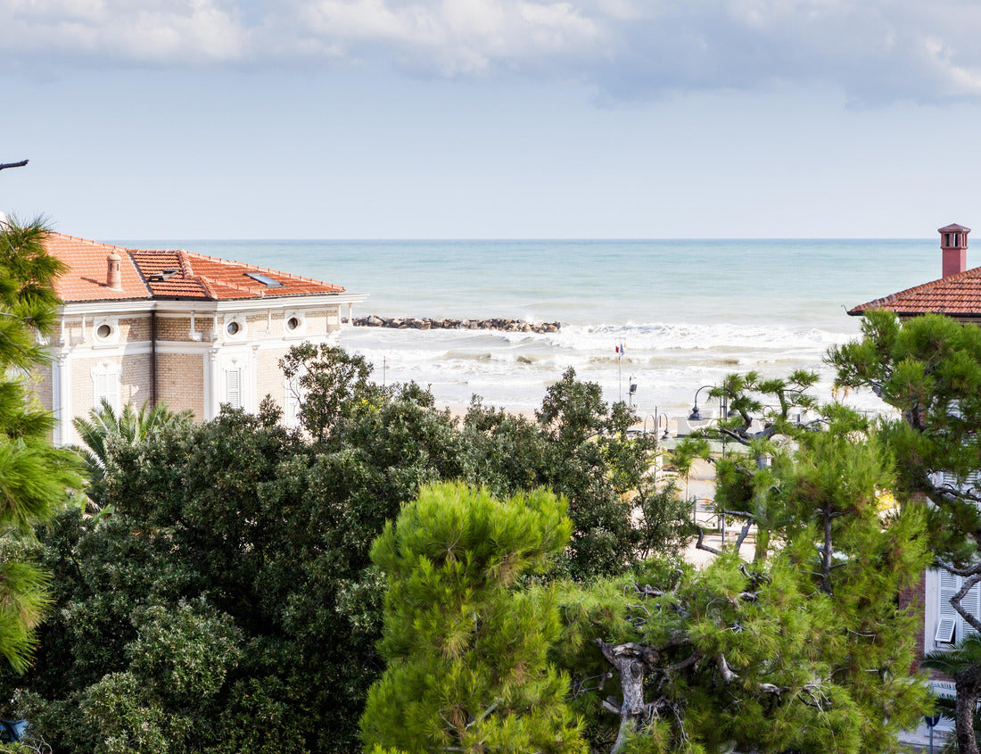 Noah Jigsaw Puzzle Beach in San Benedetto del Tronto, Italy 1000 pieces