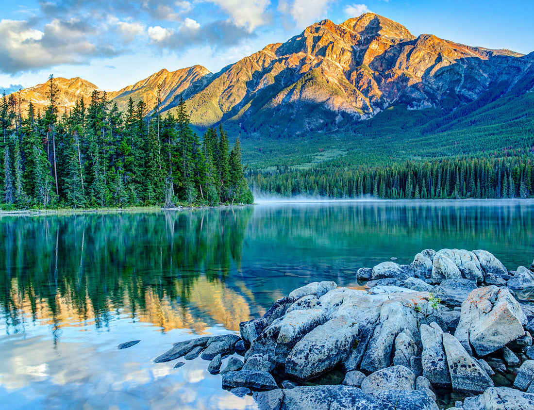 Noah Jigsaw Puzzle Golden sunrise over Pyramid Mountain at Pyramid Lake in Jasper National Park, Alberta, Canada 1000 pieces