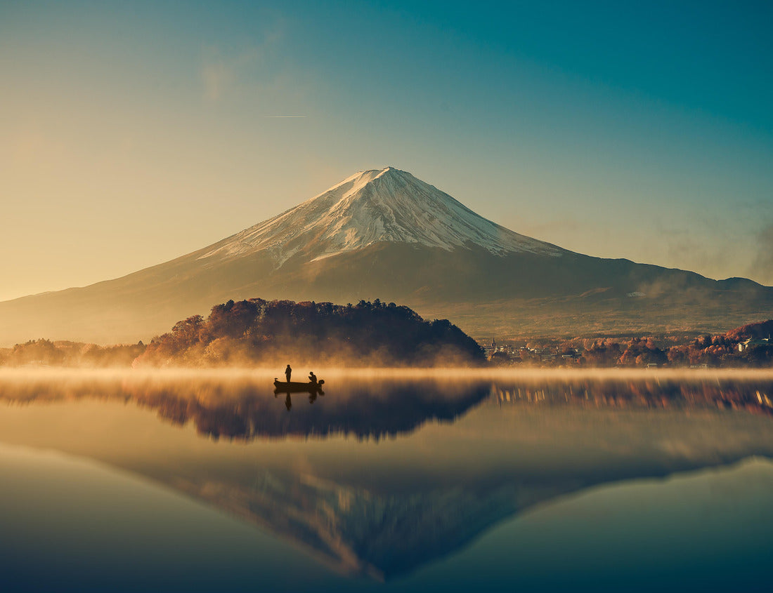 Noah Jigsaw Puzzle Mount Fuji at Lake Kawaguchiko in Japan at sunrise 1000 pieces
