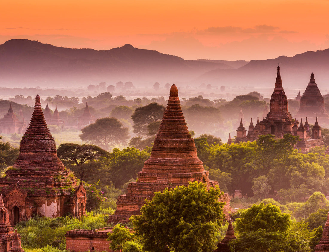Noah Jigsaw Puzzle Bagan, Myanmar temples in the Archaeological Zone at dusk 1000 pieces