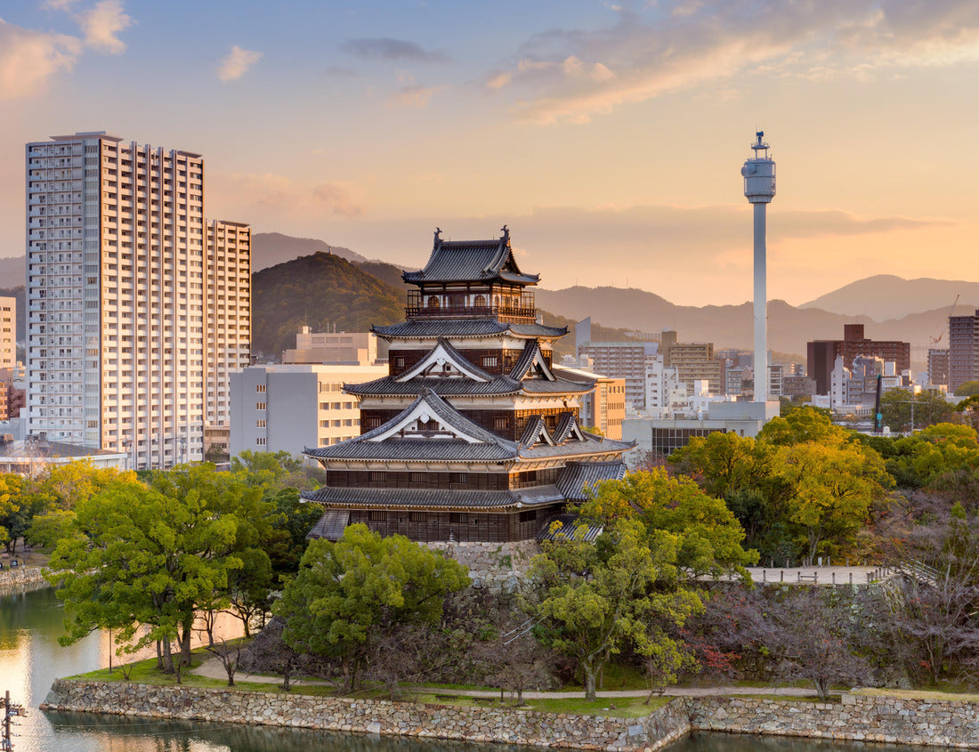 Noah Jigsaw Puzzle Hiroshima, Japan cityscape at the castle 1000 pieces