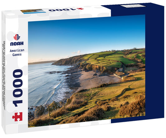 Noah Jigsaw Puzzle Walking along the South West Coastal Path, which descends from Dodman to Hemmick Beach on the south coast of Cornwall 1000 pieces