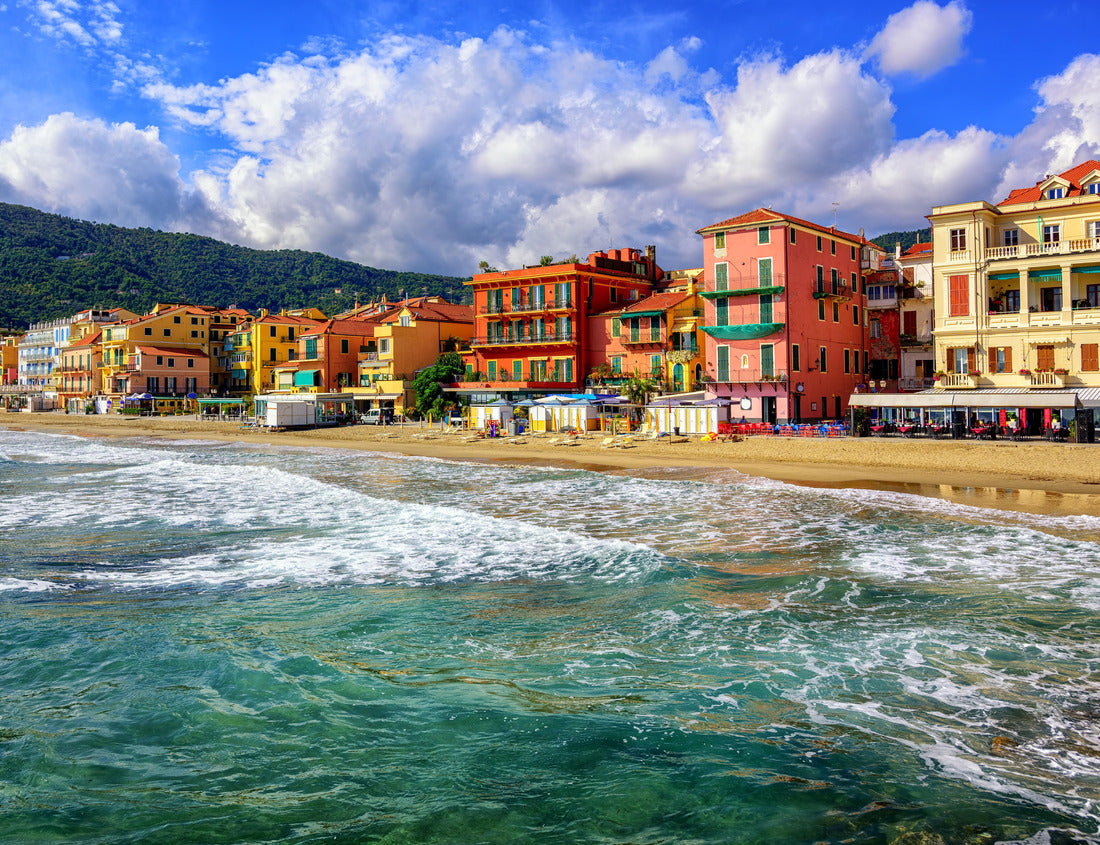 Noah Jigsaw Puzzle Mediterranean sandy beach in the traditional tourist town of Alassio on the Riviera of San Remo, Liguria, Italy 1000 pieces
