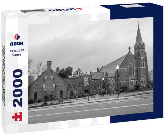 Noah Jigsaw Puzzle View of Olive Street in Texarkana, Texas, with St. James' Anglican Church in Texarkana, Arkansas, USA in black white 2000 pieces