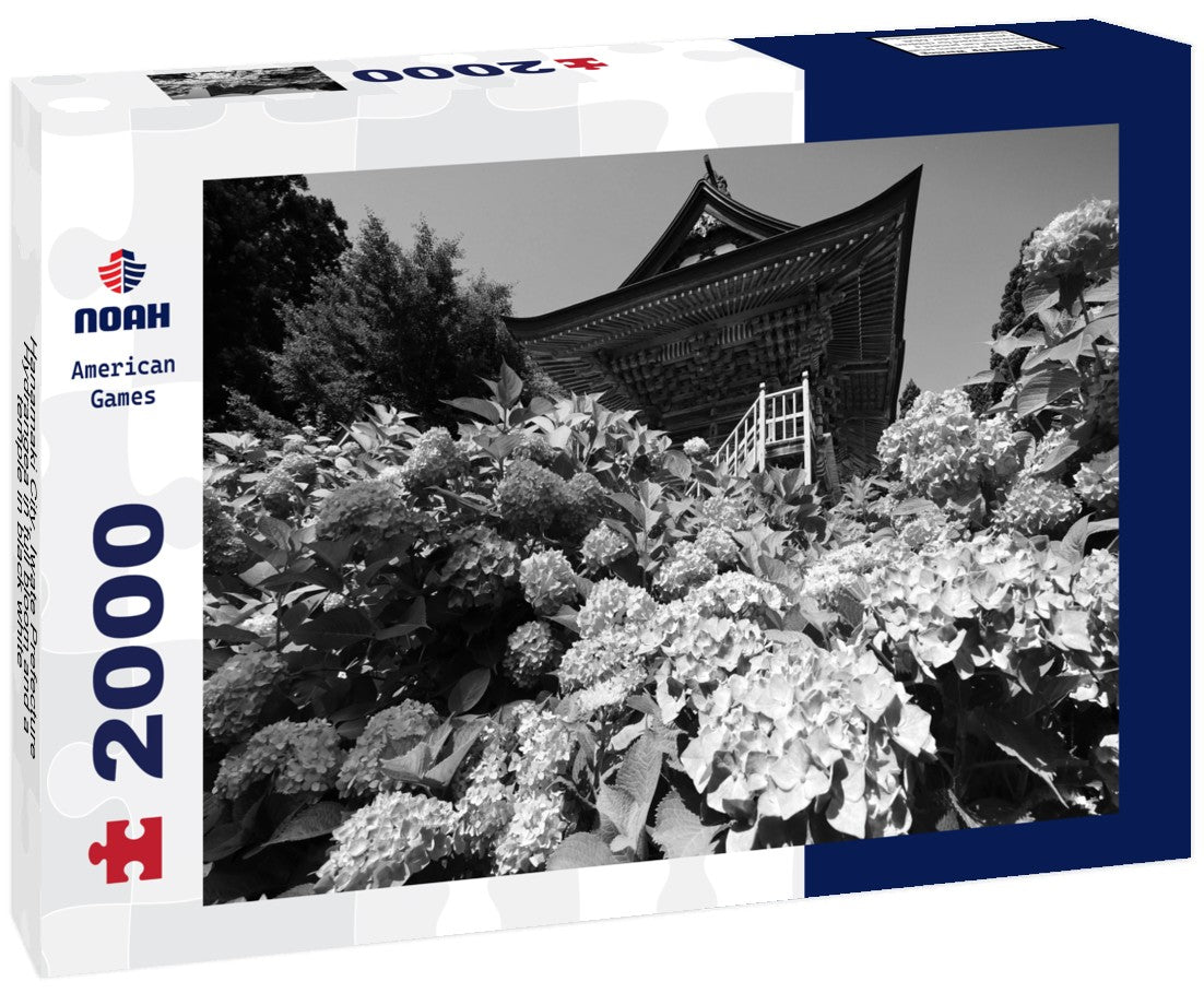 Noah Jigsaw Puzzle Hanamaki City, Iwate Prefecture Hydrangea in full bloom and a temple in black white 2000 pieces