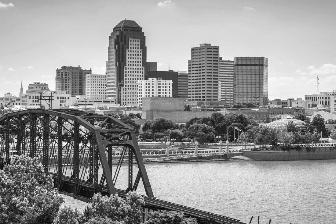 Shwarport, Louisiana, USA Downtown skyline over the river 2000pc PuzzleBlack and White