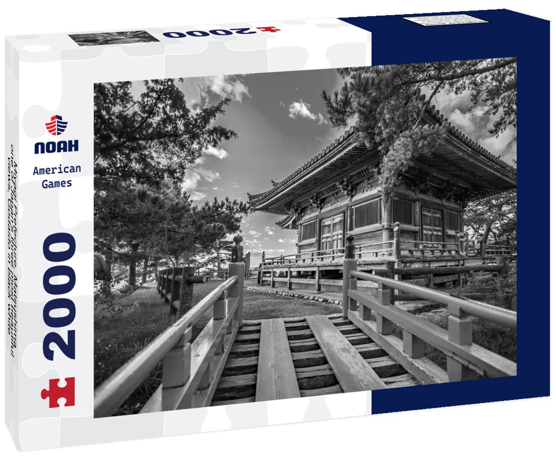 Noah Jigsaw Puzzle Miyagi Prefecture, Matsushima, one of Japan's three most beautiful views, Godaido in black white 2000 pieces