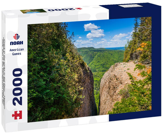 Noah Jigsaw Puzzle Crack in the rocks in the Percé Unesco Geopark, not far from the famous Percé rock, with in the background view on the forest of Gaspésie, Quebec 2000 pieces