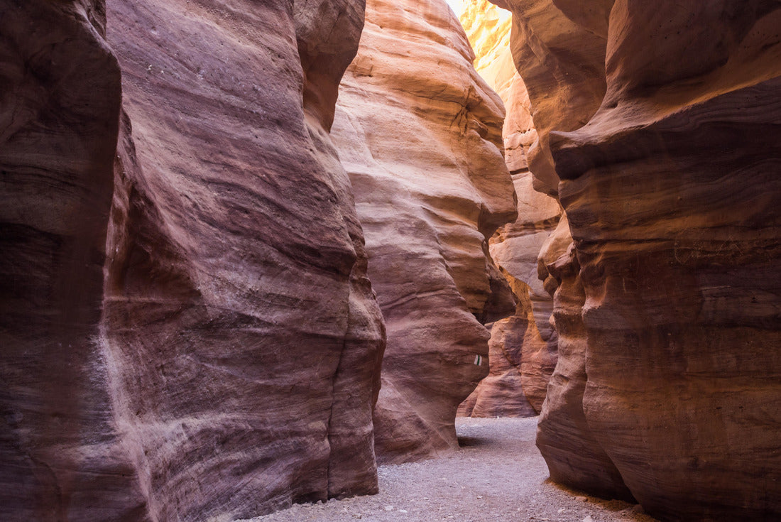 Noah Jigsaw Puzzle Red Canyon in Negev desert, Israel, beautiful geological formation in desert, colorful sandstone canyon walking route 2000 pieces