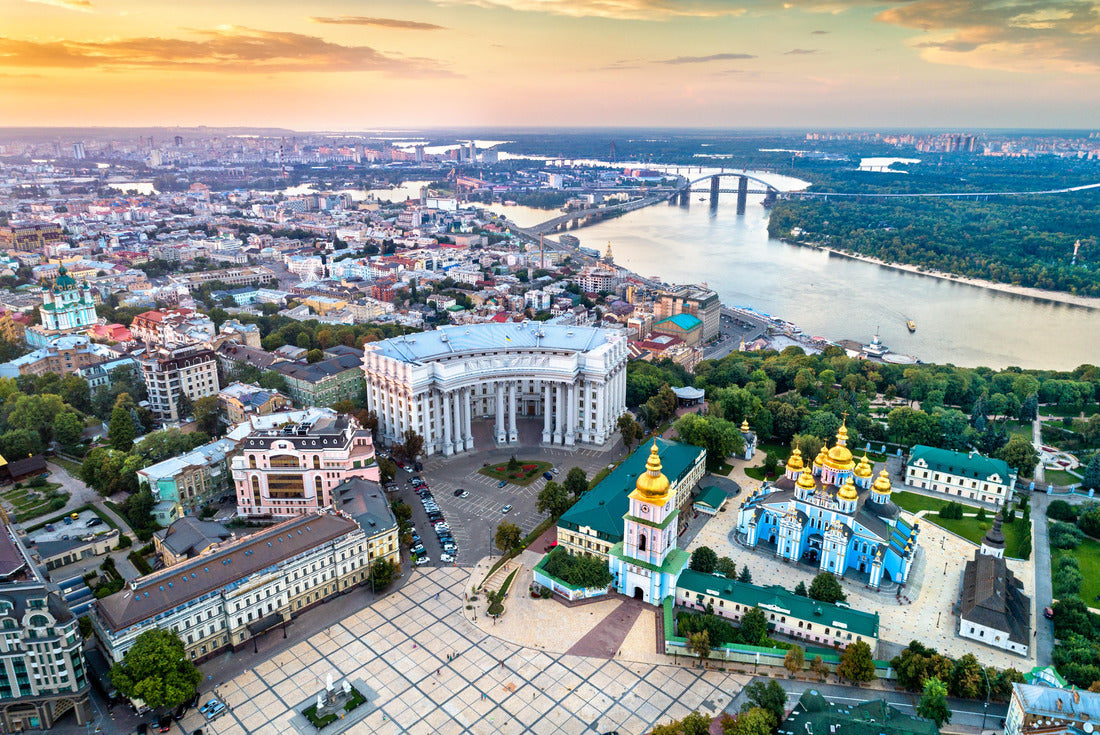 Noah Jigsaw Puzzle Aerial view of St. Michael Golden-Domed Monastery, Ministry of Foreign Affairs and the Dnieper River in Kiev, Ukraine 2000 pieces