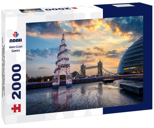 Noah Jigsaw Puzzle Tower Bridge in London, Great Britain, in winter at sunrise with a festively decorated Christmas tree in front of it 2000 pieces
