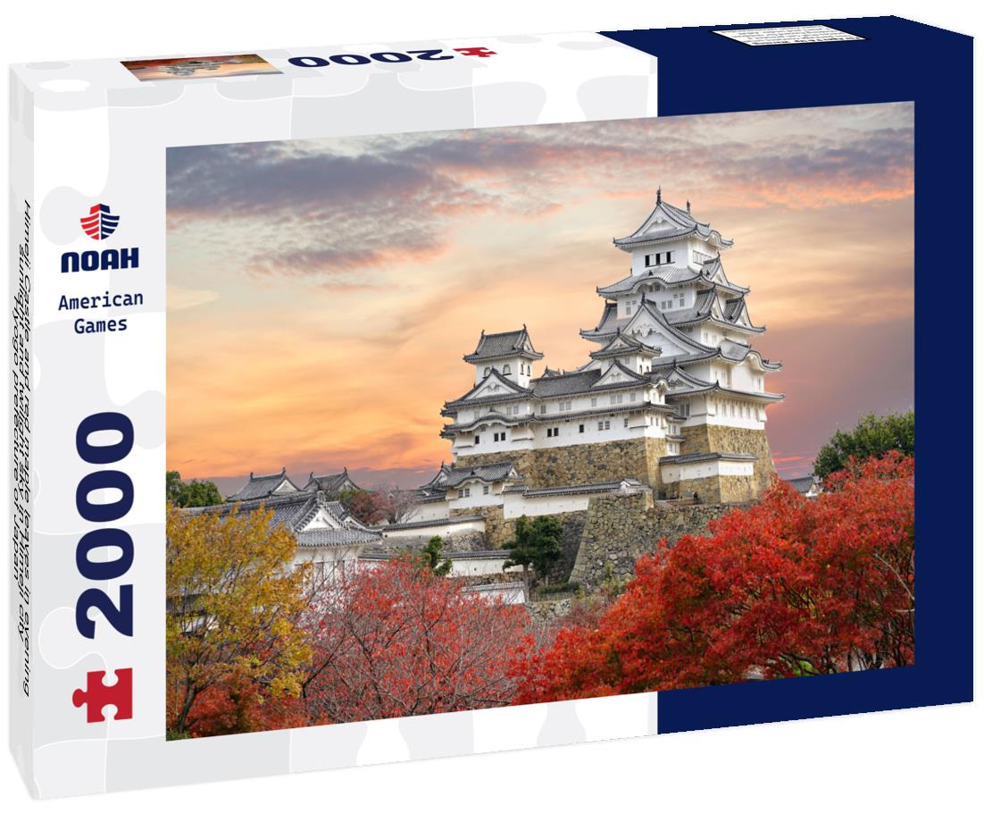 Noah Jigsaw Puzzle Himeji Castle and red maple leaves in evening sunlight and twilight sky in Himeji city, Hyogo prefecture of Japan 2000 pieces