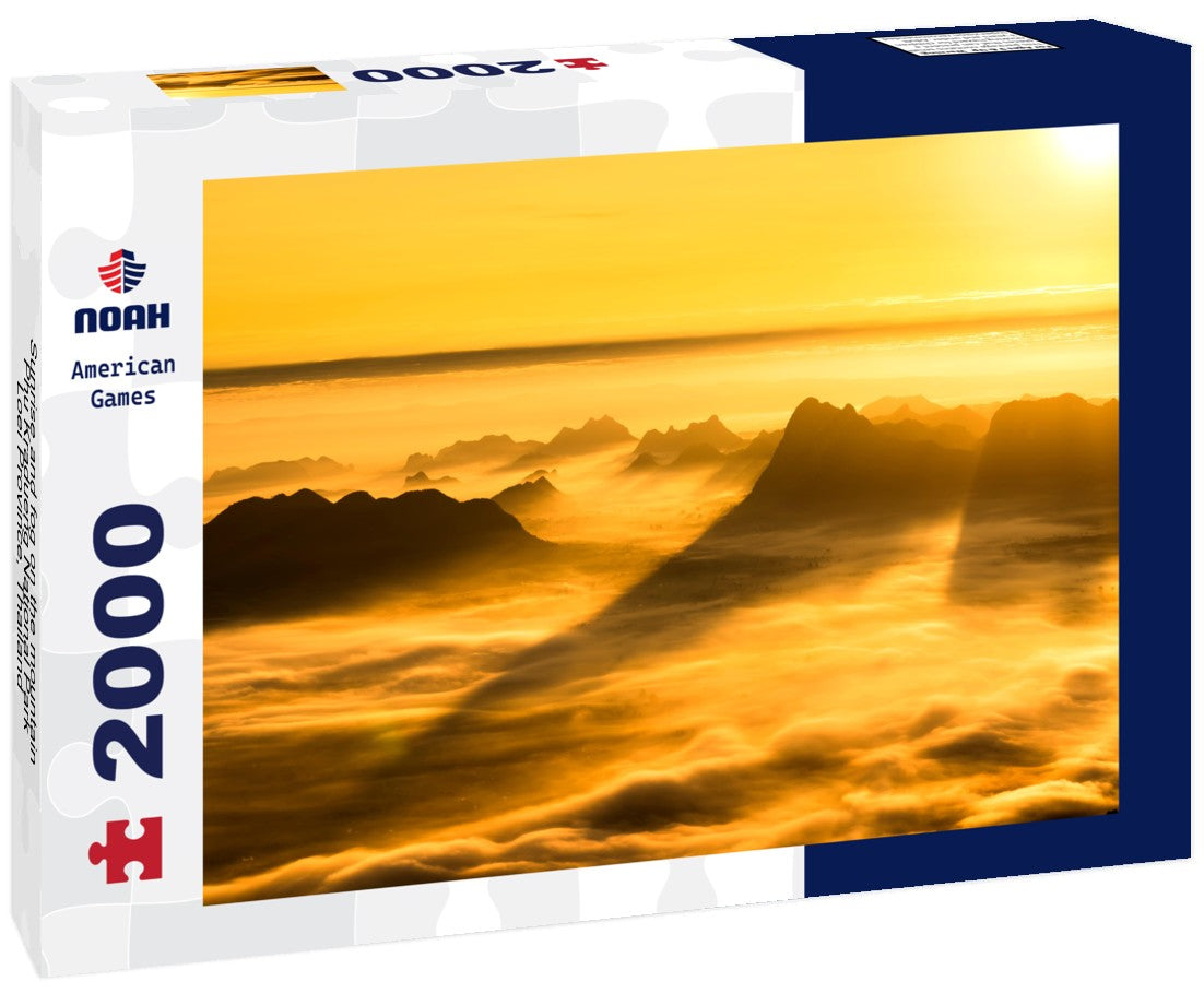 Noah Jigsaw Puzzle Sunrise and fog on the mountain, Phu Kradueng National Park, Loei Province, Thailand 2000 Pieces