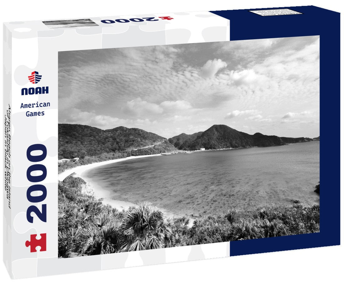 Noah Jigsaw Puzzle Aharen Beach on the island of Tokashiki in Okinawa, Japan in black white 2000 pieces