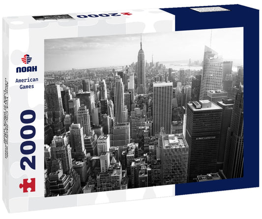 Noah Jigsaw Puzzle New York City Skyline with urban skyscrapers at sunset, USA in black white 2000 pieces