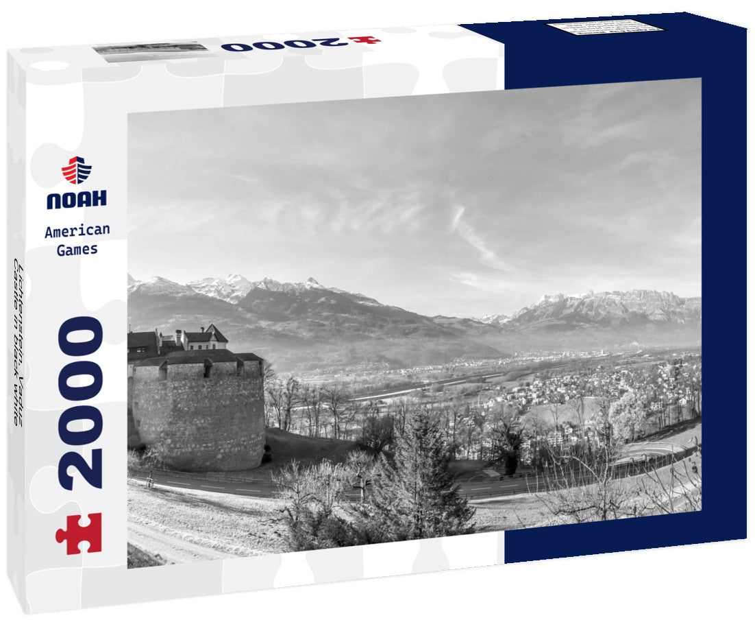 Noah Jigsaw Puzzle Lichtenstein, Vaduz, Castle in black white 2000 pieces