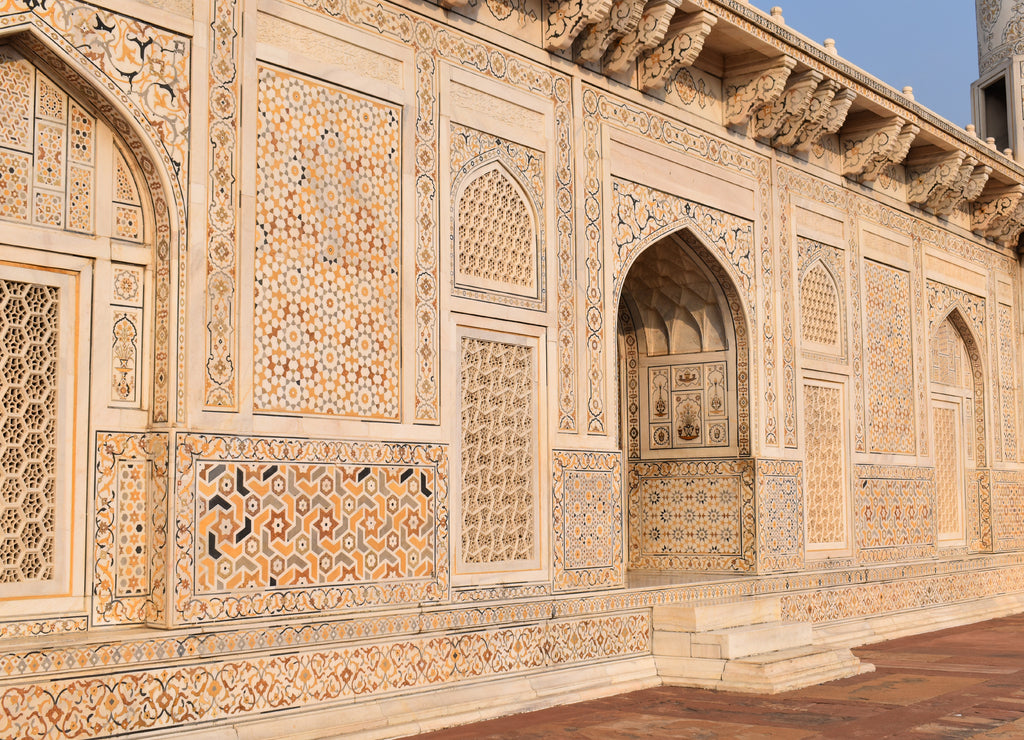 Exterior wall, detail with niche, Mausoleum of Etmaduddaula or Itmad-ud-Daula tomb often regarded as a draft of the Taj Mahal, Agra, Uttar Pradesh, India