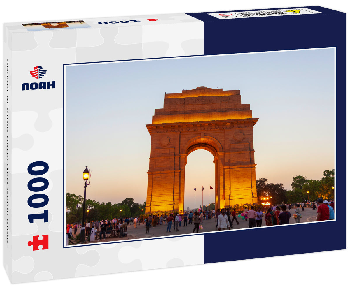 Sunset at India Gate, New Delhi, India