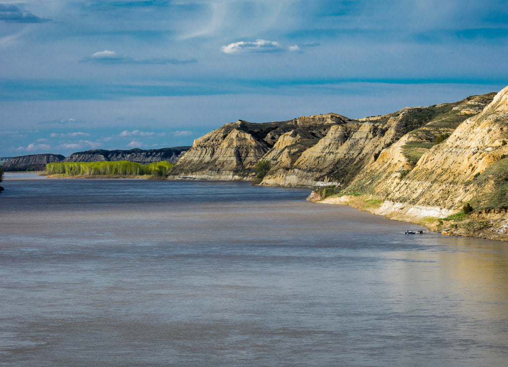 North Dakota, USA - Yellowstone River, Retracing the Lewis and Clark Expedition - May 14, 1804 - September 23, 1806