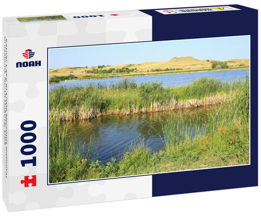 Sather Lake in Little Missouri National Grassland, North Dakota, USA