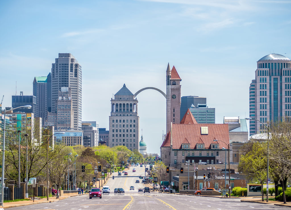 saint louis missouri downtown at daylight