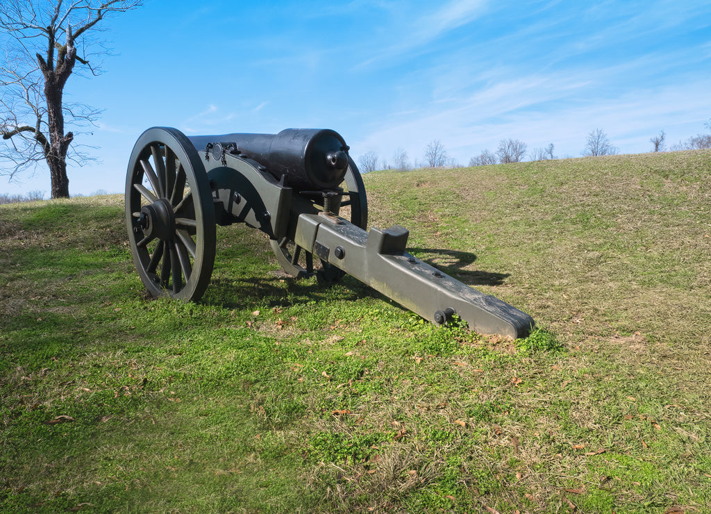 Civil War Cannon in Vicksburg, Mississippi. Old Civil War Canon on the battlefield in Vicksburg Mississippi