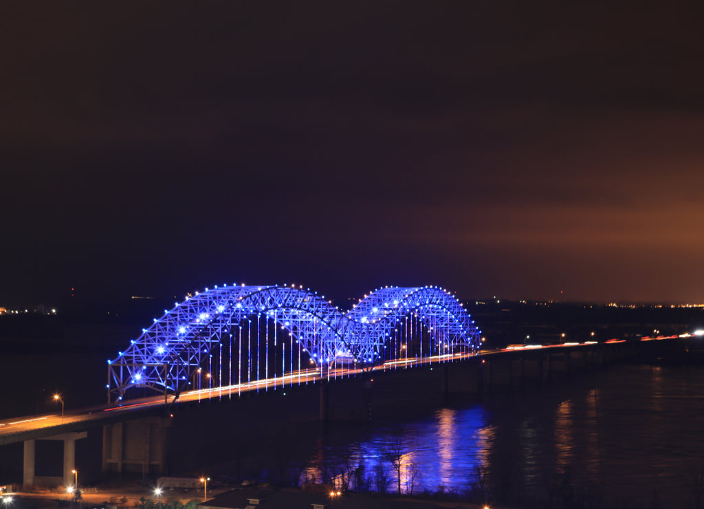 Memphis, Tennessee bridge at night