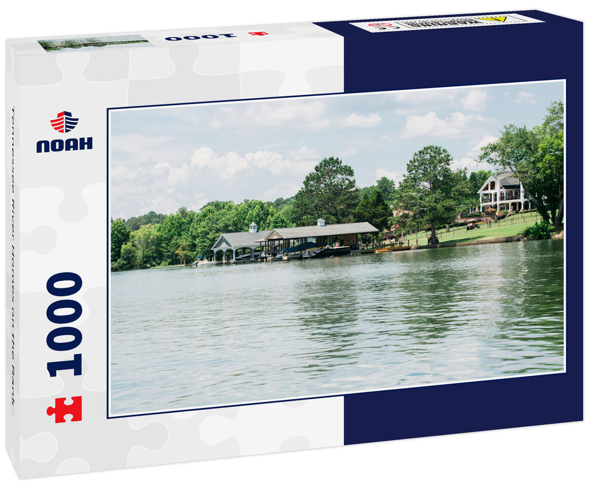 Tennessee River Homes on the Bank