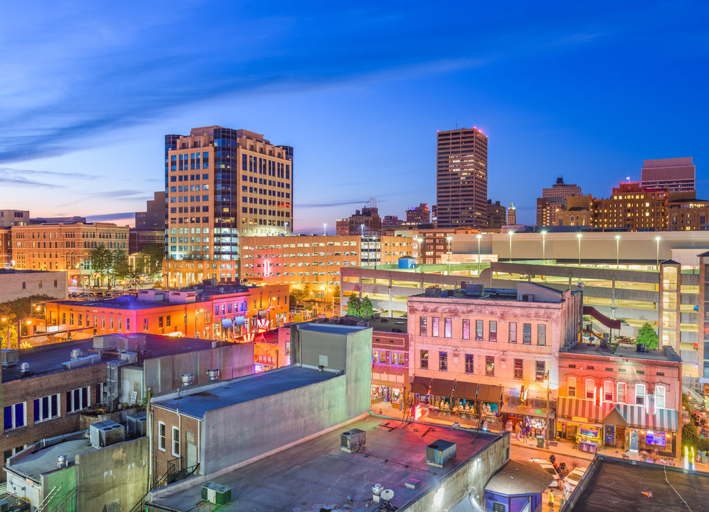 Memphis, Tennesse, USA downtown cityscape at dusk