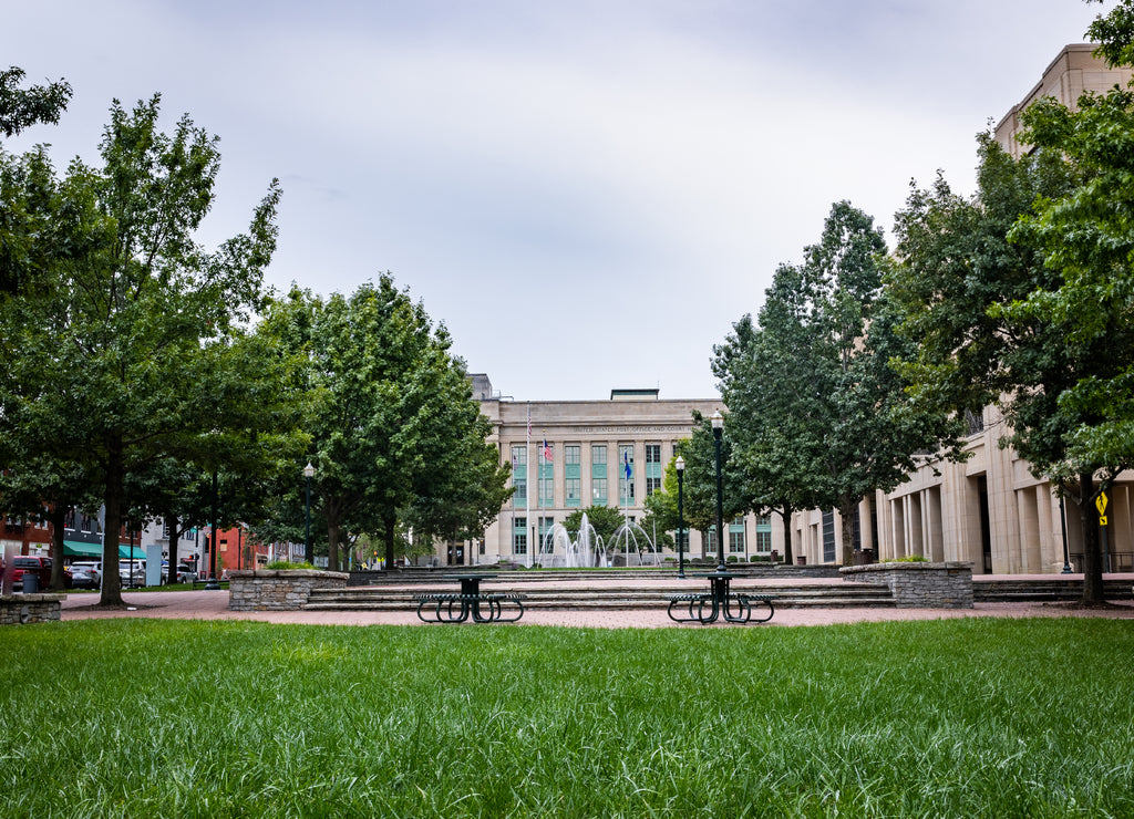 Lawn and fountain in front of United States Post office and Court House in Downtown Lexington, Kentucky