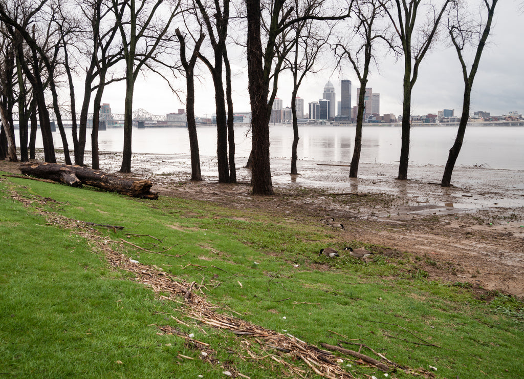 Ohio River Riverbanks Overflowing Louisville Kentucky Flooding