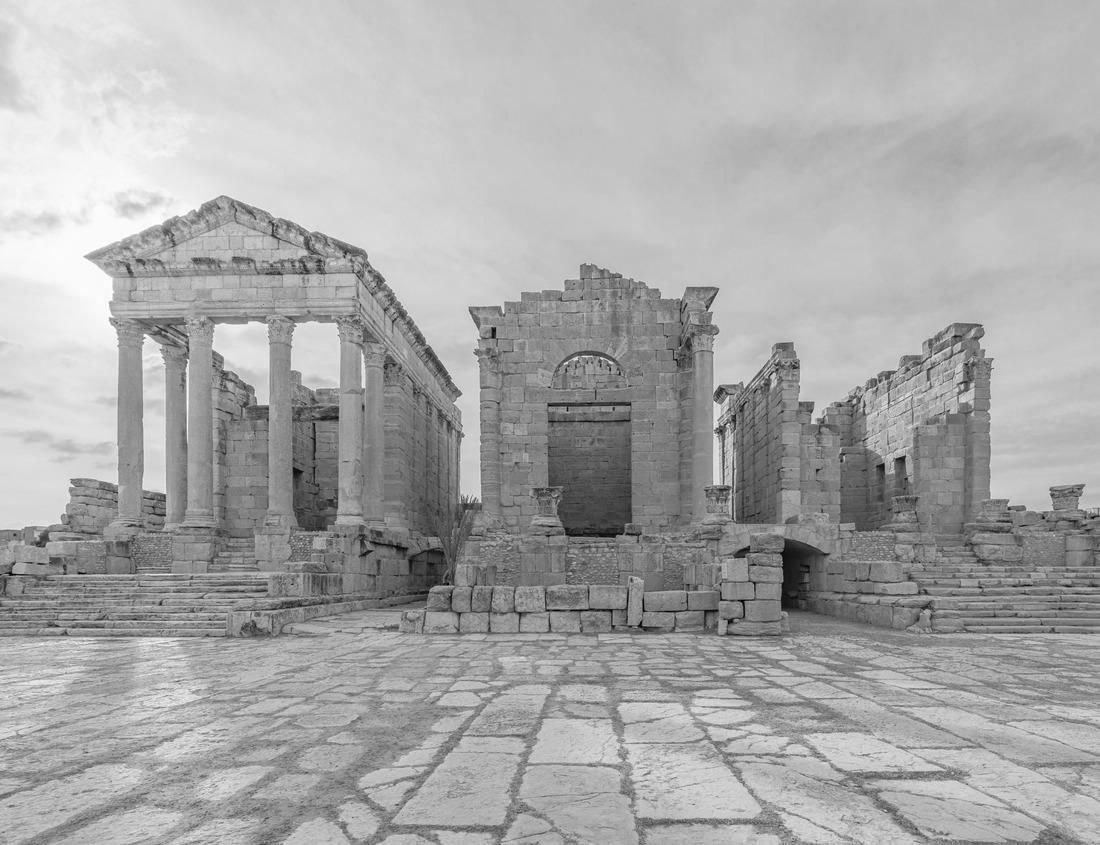 Noah Jigsaw Puzzle Capitoline Temple ruins at the historic site of Sbeitla, Kasserine, Tunisia. in black white 1000 pieces