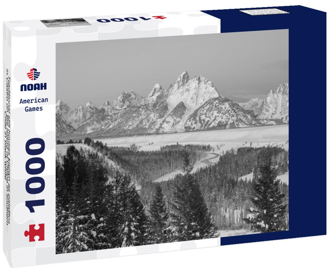 Noah Jigsaw Puzzle Traditional stilt houses known as palafitos in Castro on the island of Chiloe in southern Chile in black white 1000 pieces